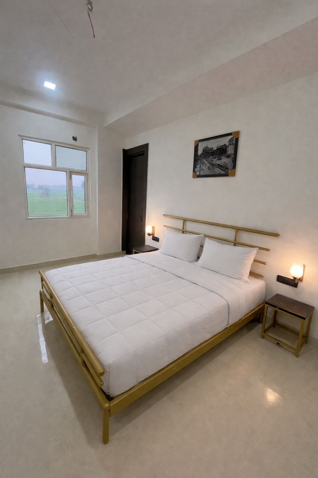 Vellora Room